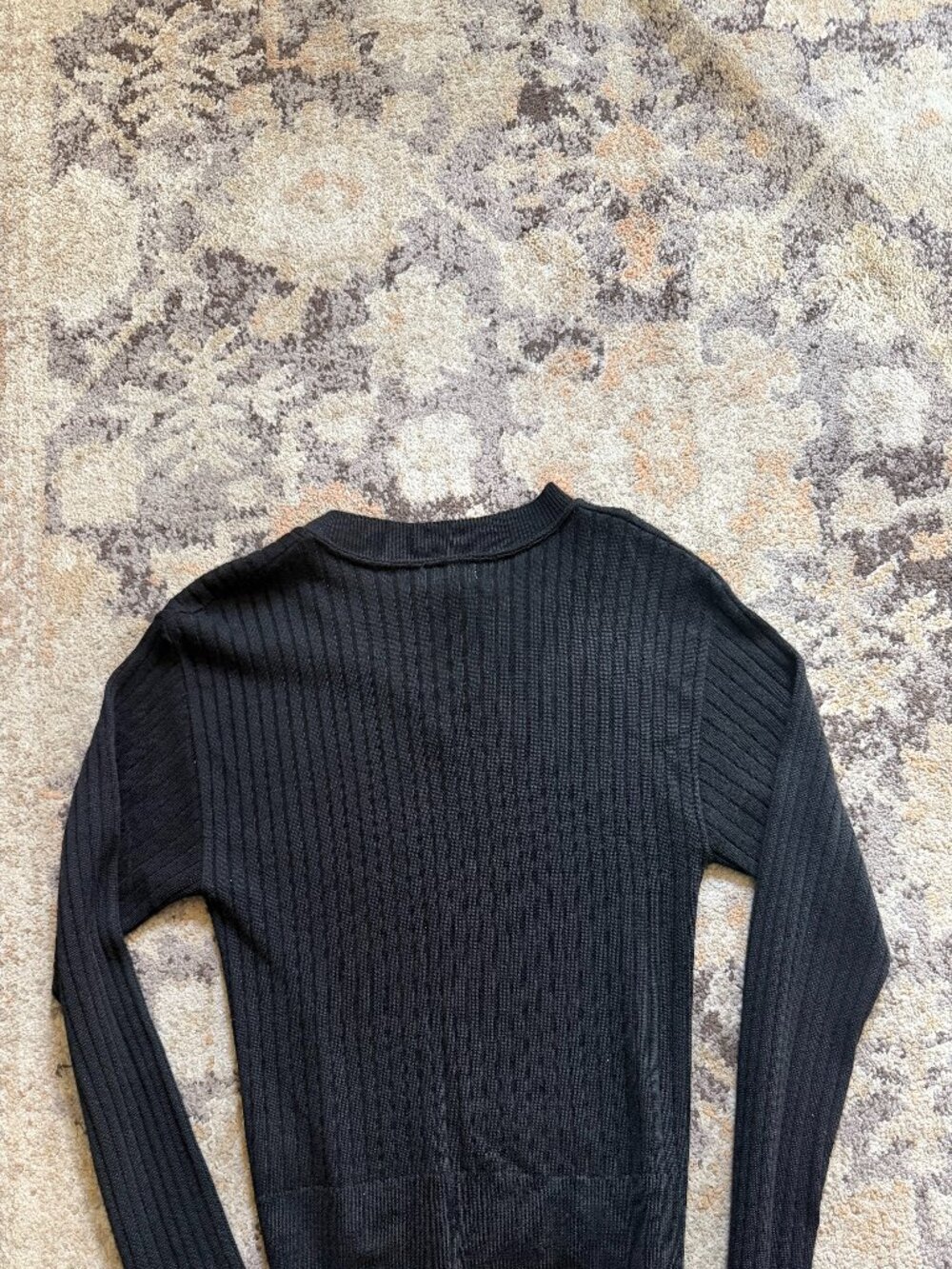 V-neck Ribbed Sweater - Picture 5 of 5